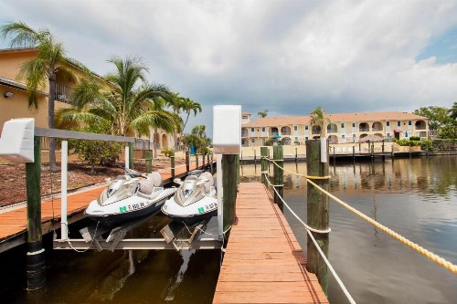 OYO Waterfront Hotel- Cape Coral Fort Myers FL - image 8