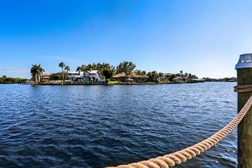 Villa Dolphin - image 27