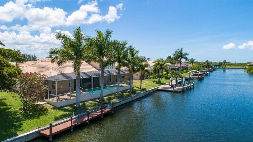 Waterfront Villa SW Cape ID4012