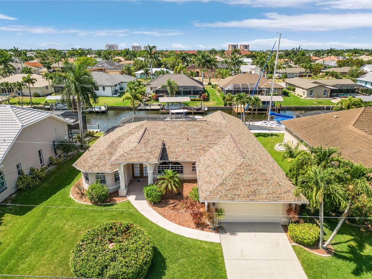 Waterfront Villa Key Largo SW Cape ID1512 - main image