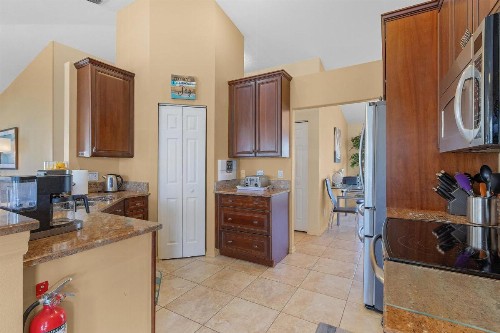 Waterfront Villa Key Largo SW Cape ID1512 - image 18