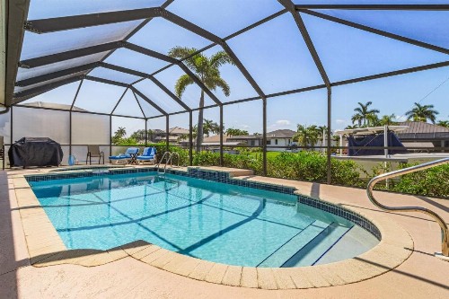 Waterfront Villa Key Largo SW Cape ID1512 - image 33