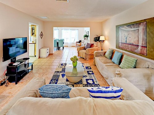 5019 Pelican Blvd Home - image 8