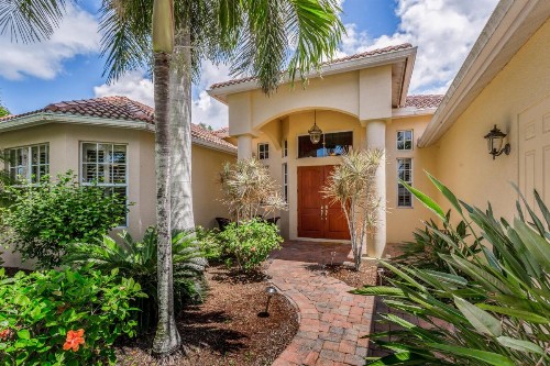 4 Bed 4 Bath Apartment in Cape Coral