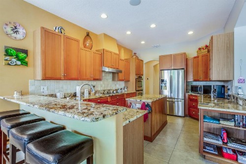 4 Bed 4 Bath Apartment in Cape Coral - image 6