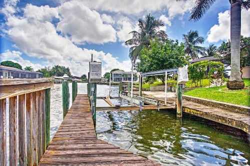 Newly Renovated Tropical Getaway in Cape Coral! - image 3
