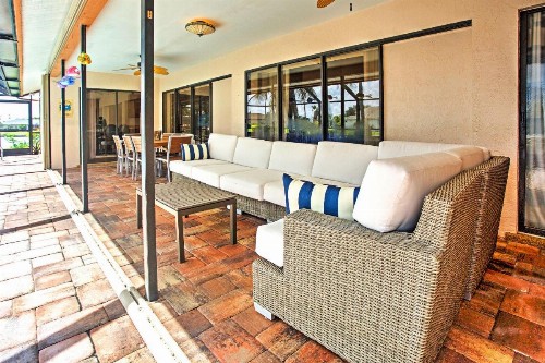 Newly Renovated Tropical Getaway in Cape Coral! - image 8