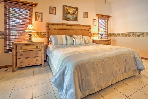 Airy Cape Coral Home with Dock Private Lanai and Pool - image 5