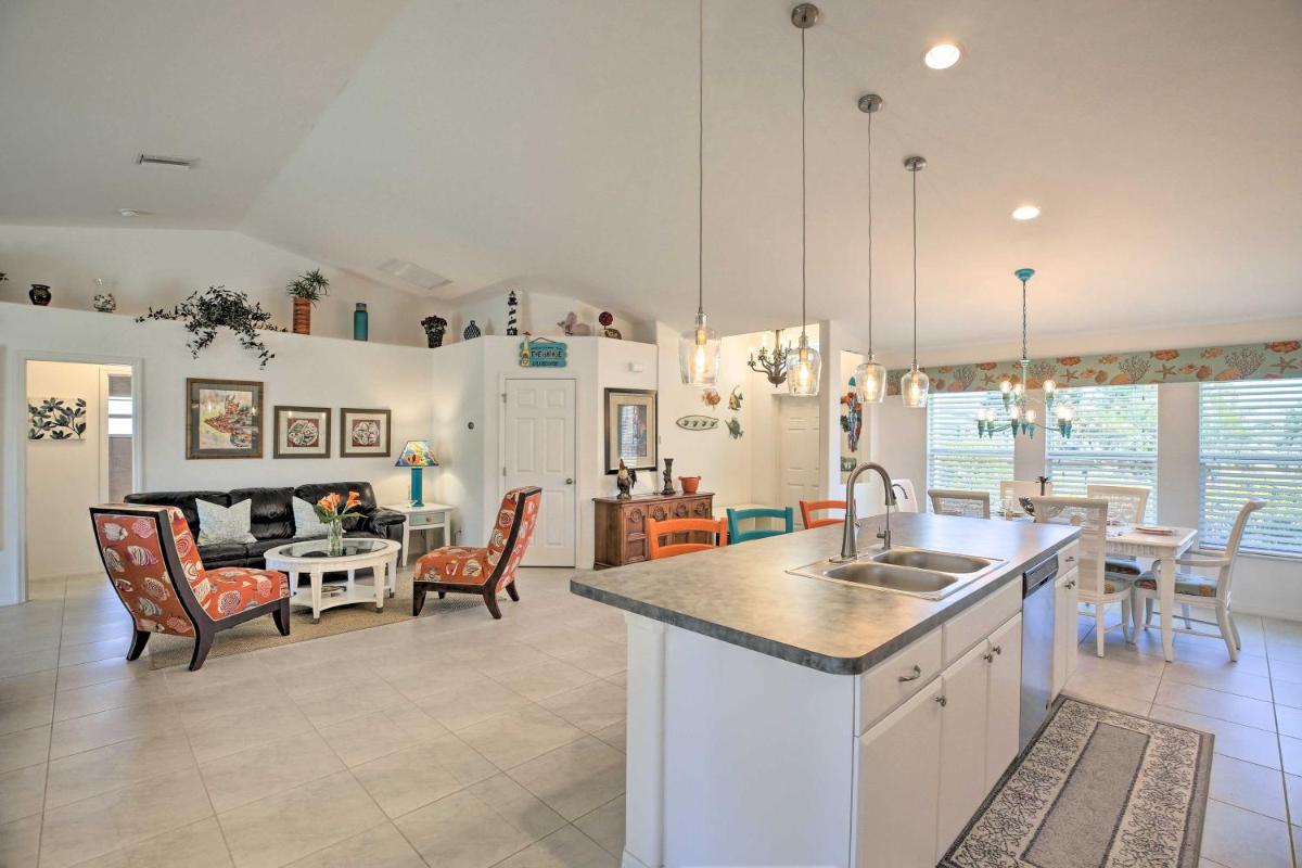 Elegant Canalfront Escape - Near Golf Courses - image 6