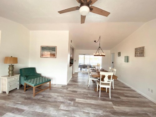 Ruby's Lake Retreat - image 4
