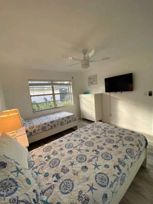Ruby's Lake Retreat - image 6