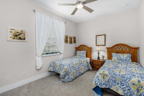 Amazing outdoor living on a freshwater canal 4 bedrooms pet-friendly - Villa Becky - image 2