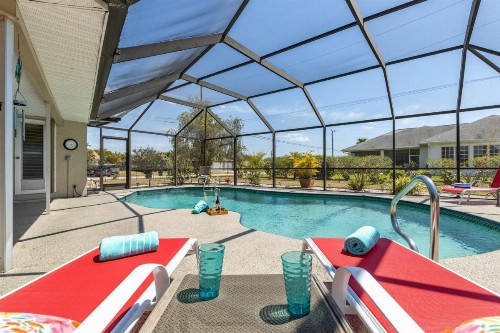 Pet Friendly Paradise with Heated Pool - Villa Amore - Roelens Vacations - image 2