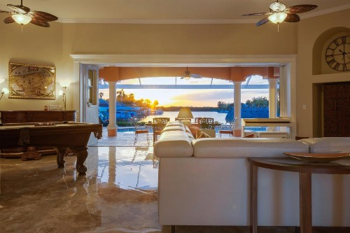 STUNNING Villa with Custom pool Spa pool table Kayaks & sleeps 14! - Villa Flandria - Roelens - image 9