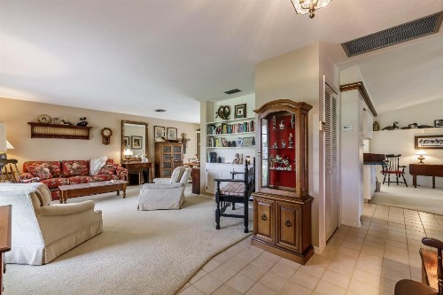 Waterfront Heated Pool Home the perfect oasis! - Villa Lost in Time - Roelens Vacations - image 9