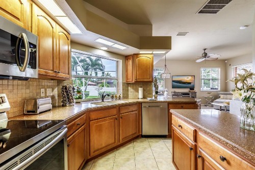 Villa Palm Sands- Roelens Vacations Cape Coral - Heated outdoor pool! - image 11