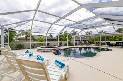 Southern Exposure   Villa Palms   Roelens Vacations Cape Coral