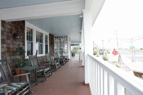 Hotel Macomber - image 31