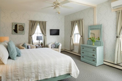 The Carroll Villa Hotel - image 24