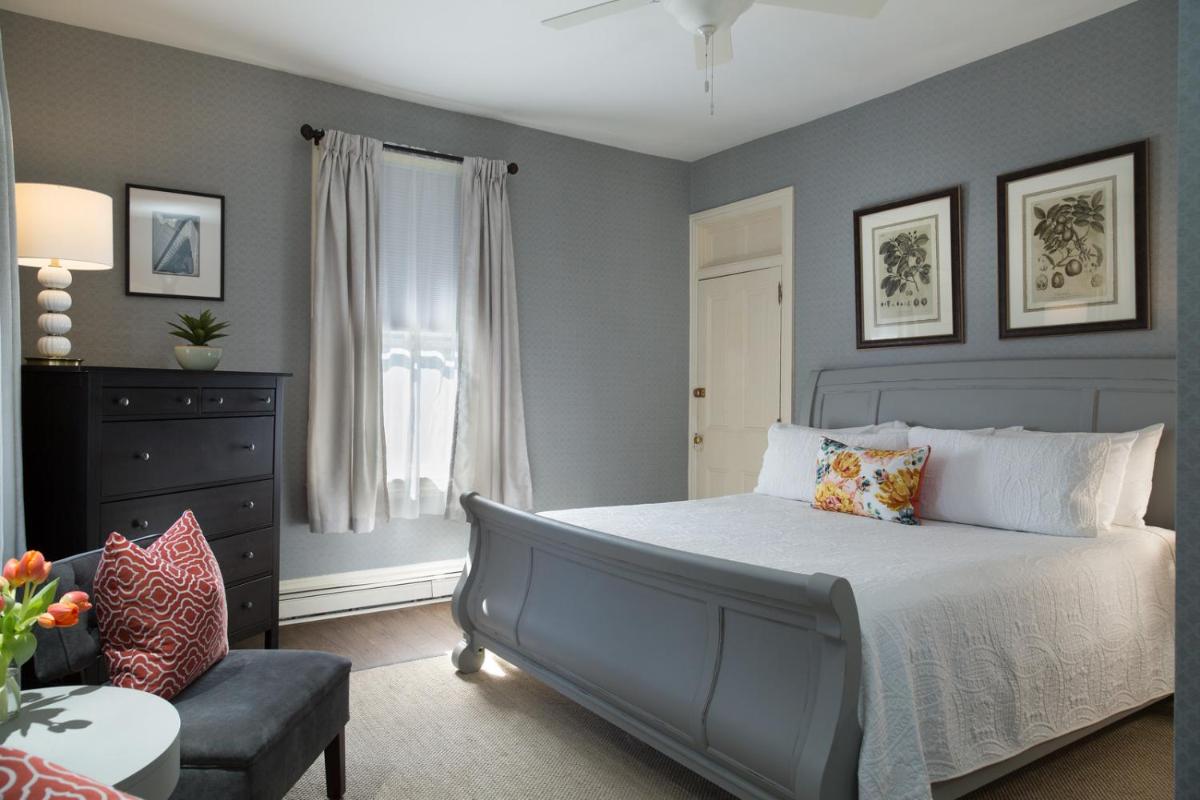 The Carroll Villa Hotel - image 4