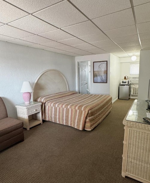 The Jetty Motel - image 10