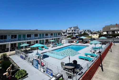 The Jetty Motel - image 2