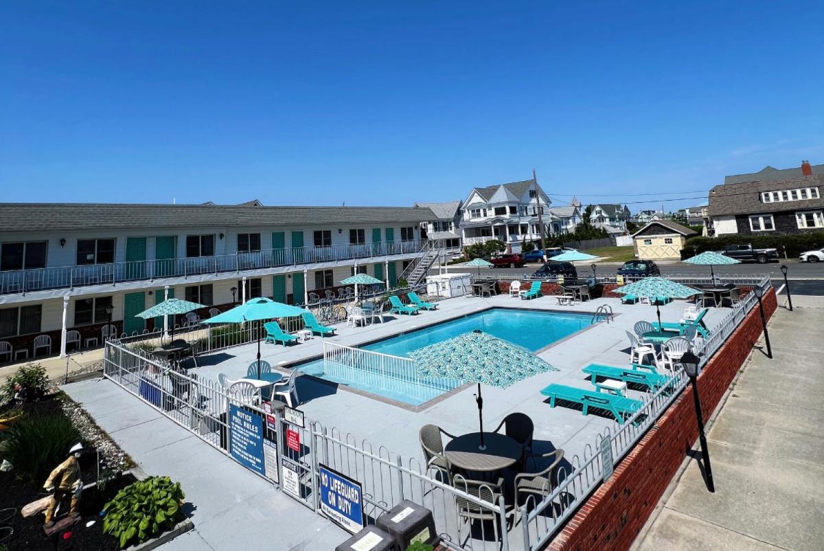 The Jetty Motel - image 2