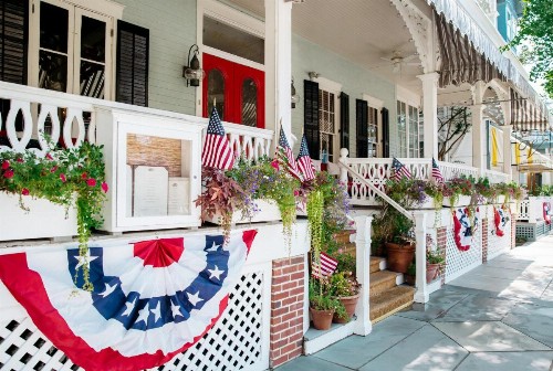 The Virginia and Cottages - image 9