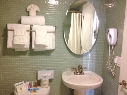 Periwinkle Inn - image 6