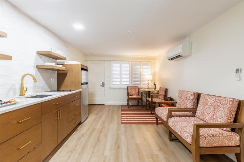 Madison Avenue Beach Club - image 10