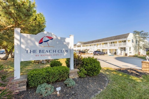 Madison Avenue Beach Club - image 14