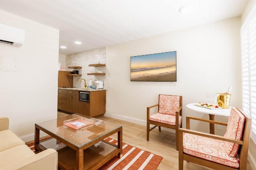 Madison Avenue Beach Club - image 43