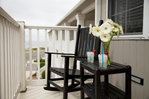 Sandpiper Beach Club - image 3