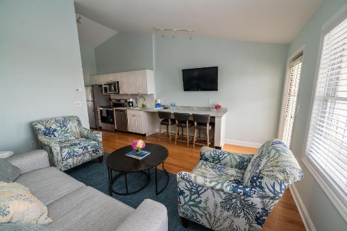 Sandpiper Beach Club - image 32