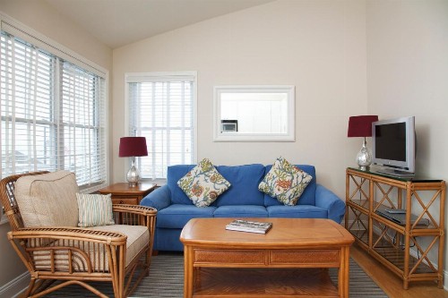 Sandpiper Beach Club - image 5