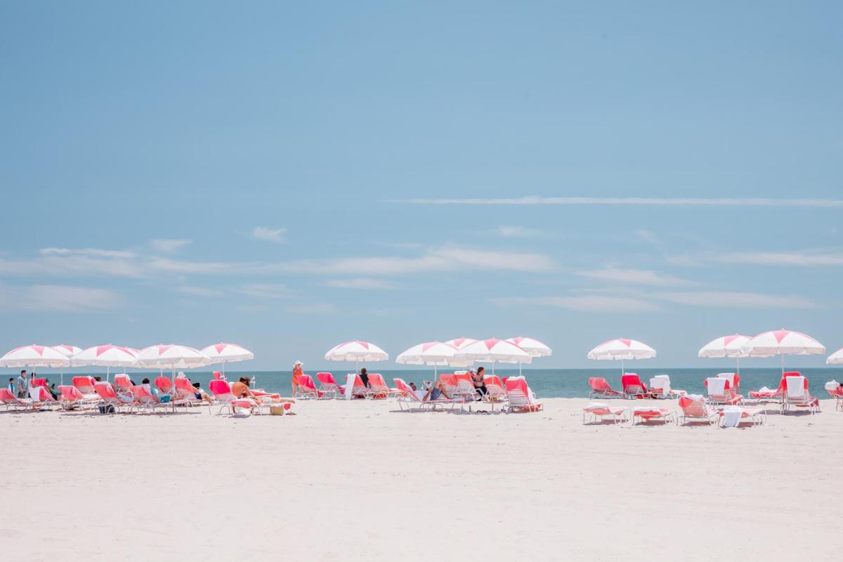 Sandpiper Beach Club - image 7