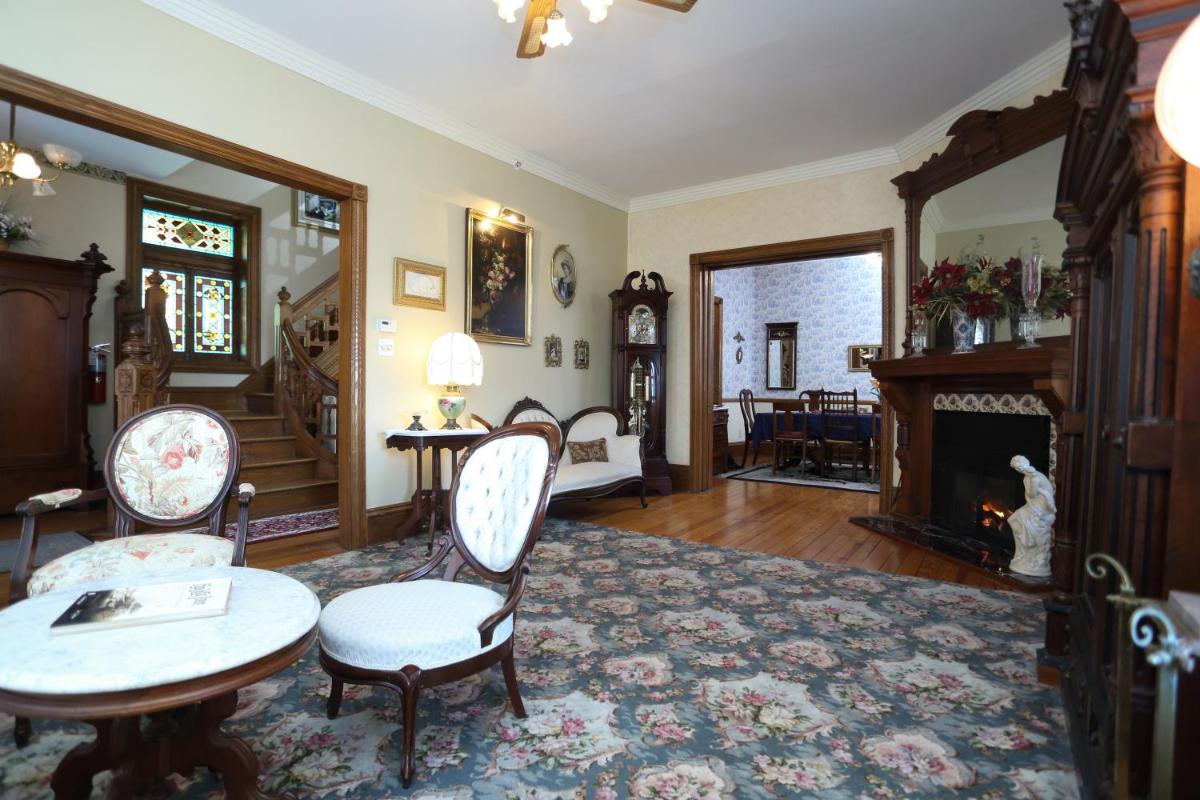 Beauclaires Bed & Breakfast - image 4