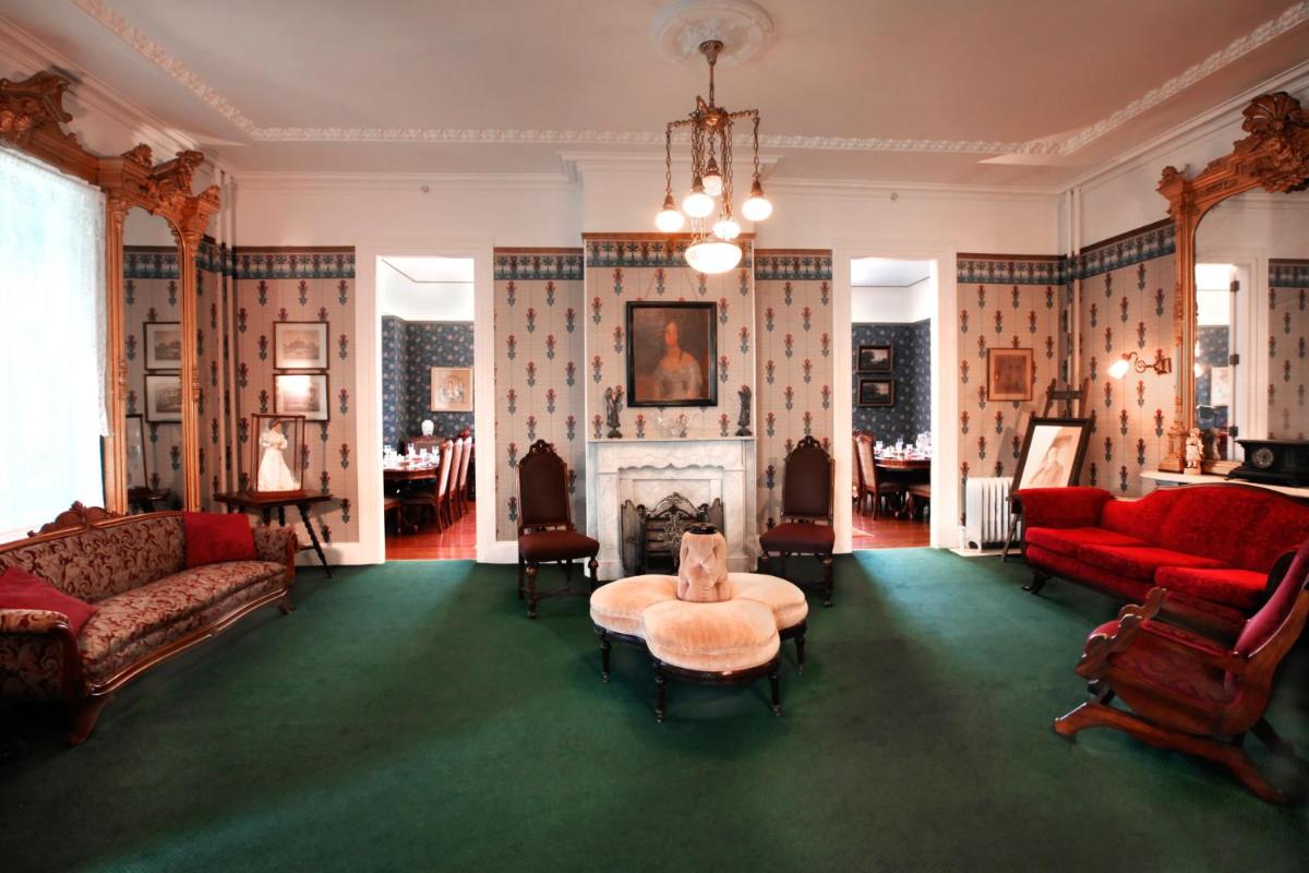 Wilbraham Mansion - image 4