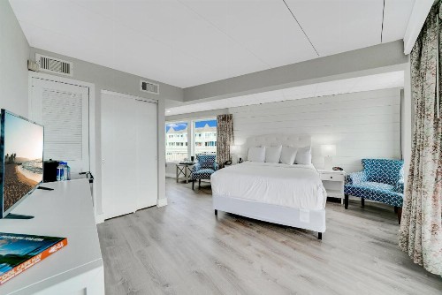 Montreal Beach Resort - image 2