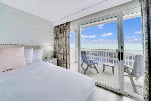Montreal Beach Resort - image 28