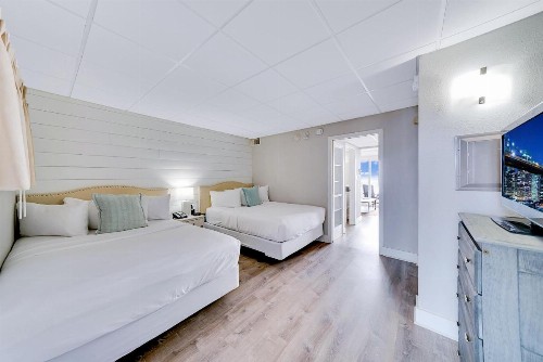Montreal Beach Resort - image 38