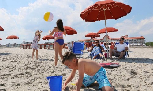 Montreal Beach Resort - image 41