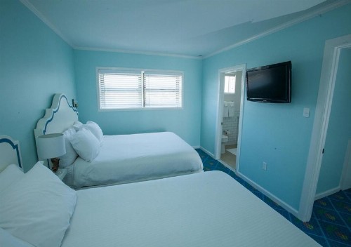 Beach Shack - image 17