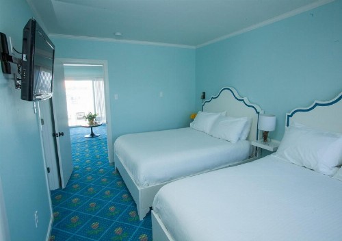 Beach Shack - image 25