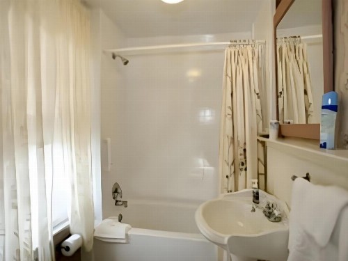 The Dormer House - image 35