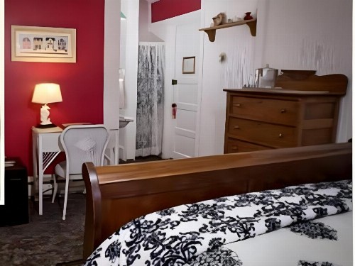 The Dormer House - image 40