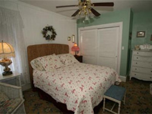 The Dormer House - image 49