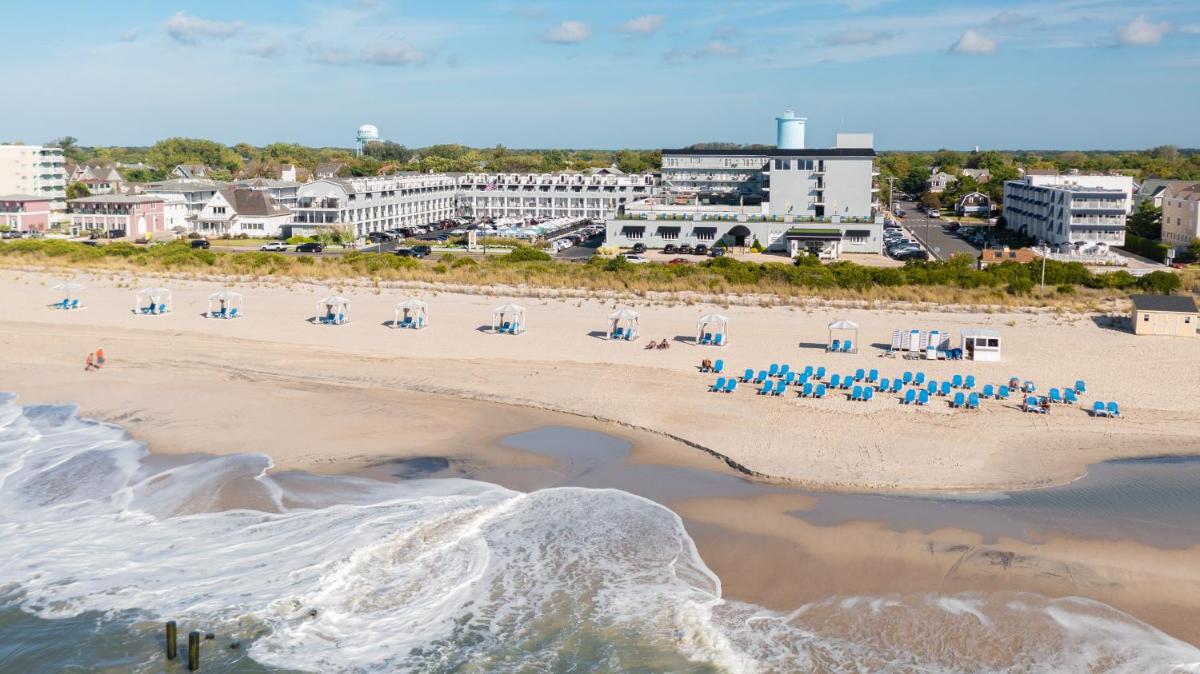 Grand Hotel Cape May - image 2