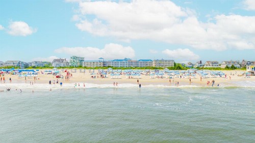La Mer Beachfront Resort