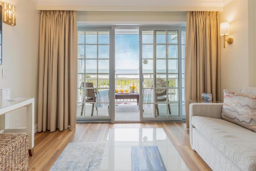 La Mer Beachfront Resort - image 11